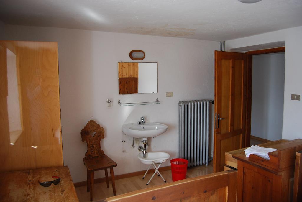 Hotel Rifugio Gardeccia Hutte Pozza di Fassa Zimmer foto